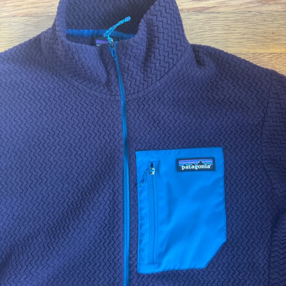 Patagonia Men's R1 Air Zip Neck Pullover Fleece Obsidian Plum Medium M - Picture 3 of 3